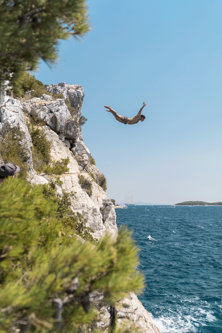 Isla de Hvar, Croacia by @taylorfischer116
